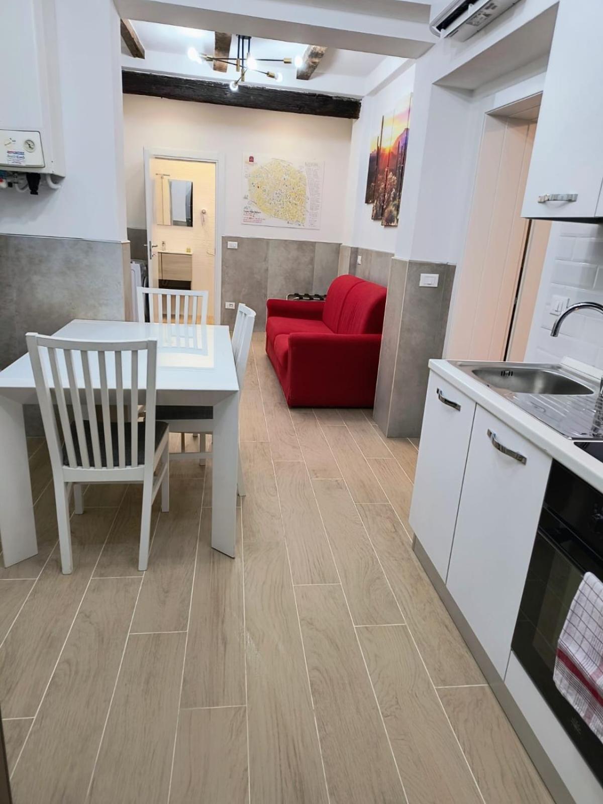 50 Tourist House Bologna - Pratello - Self Check-In Apartment Ngoại thất bức ảnh