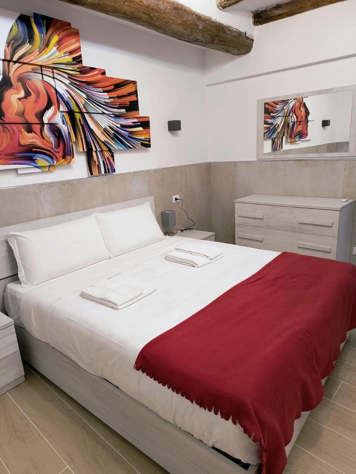 50 Tourist House Bologna - Pratello - Self Check-In Apartment Ngoại thất bức ảnh