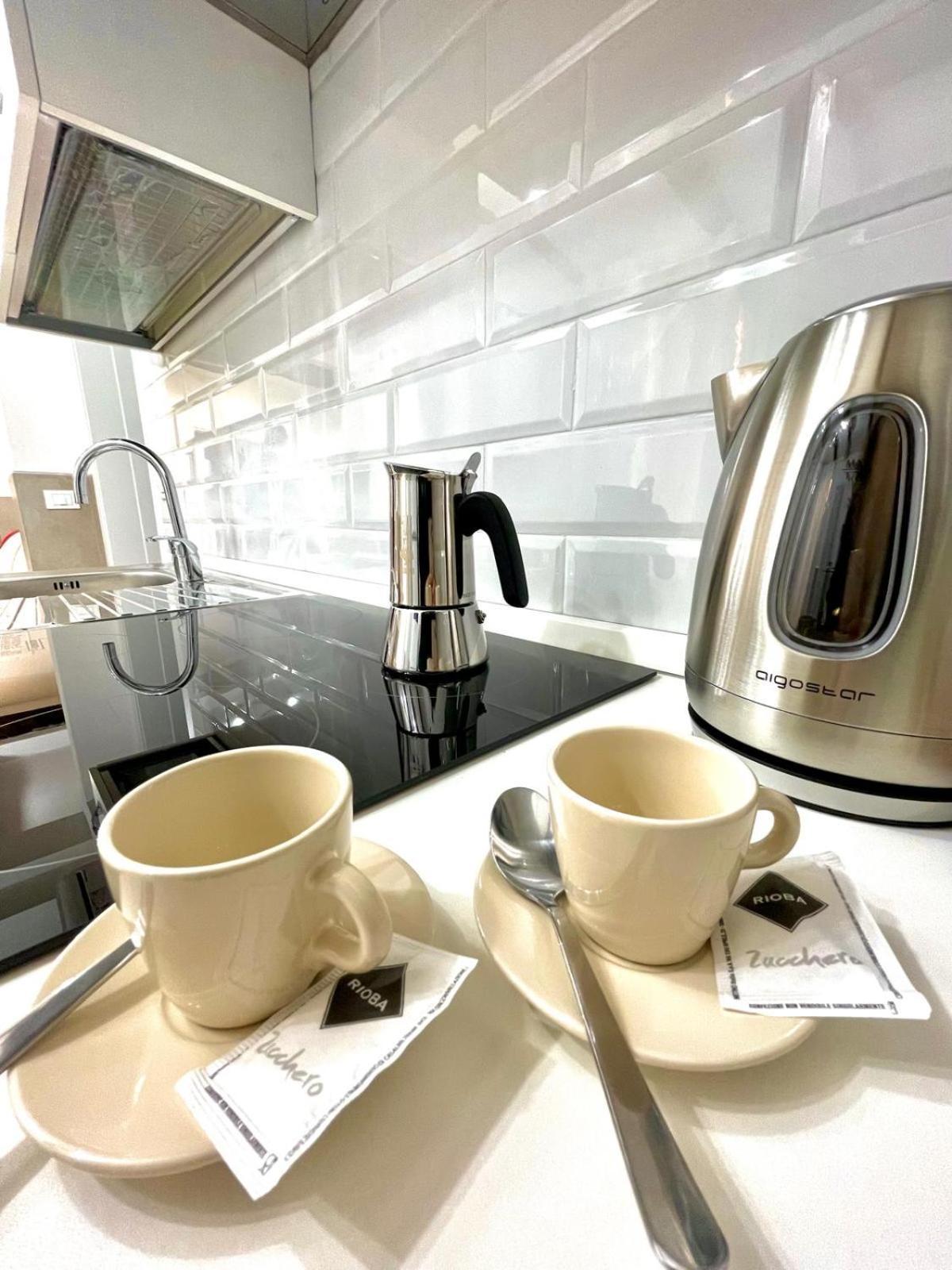 50 Tourist House Bologna - Pratello - Self Check-In Apartment Ngoại thất bức ảnh